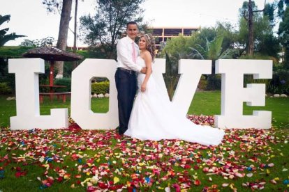 La policía descartó que el móvil del crimen fuese por robo.