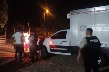 Allegados se llevaron a sus muertitos para  la velación en sus domicilios.