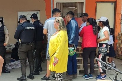 Agentes investigadores  recopilaron información sobre las víctimas.