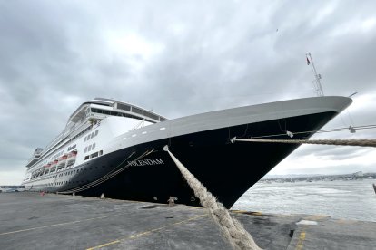 El el Ms. Volendam, barco de bandera holandesa, arribó el pasado miércoles a Manta.