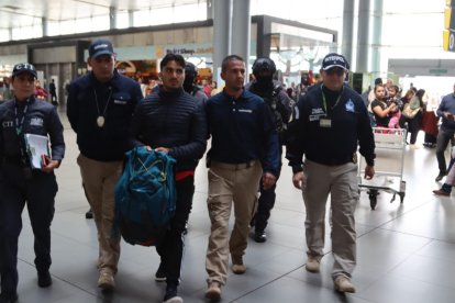 Luego de que Cáceres confesará que estranguló a su esposa se acogió al silencio.