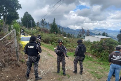 El Grupo de Operaciones Especiales hicieron un barrido por la zona.