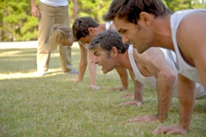 Algunos integrantes del equipo de fútbol americano tuvieron que ser hospitalizados por dolores.