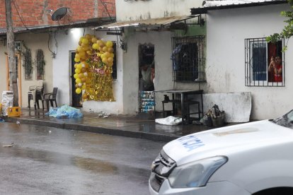 A punta de plomo le terminaron la fiesta a dos hermanos en Guayaquil