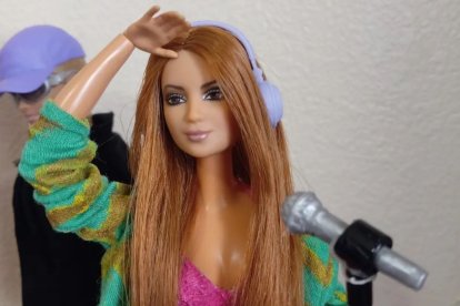 Shakira tiene una muñeca inspirada en el look que lució en el video de su más reciente canción