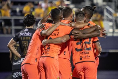 Lo que parecía una victoria con mucha tranquilidad, ganó drama en la recta final con los descuentos del equipo costarricense.