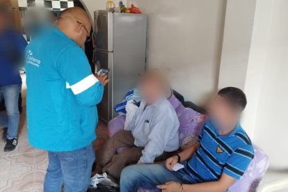En el establecimiento había un adulto mayor entre los internos. Dos menores también se encontraban en el sitio.