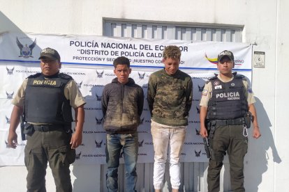 Ambos detenidos tienen antecedentes penales.