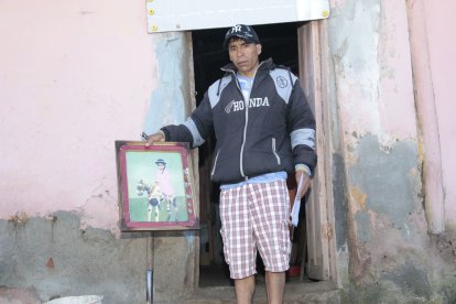 Esa es la única fotografía que tienen de Rosa cuando era niña.