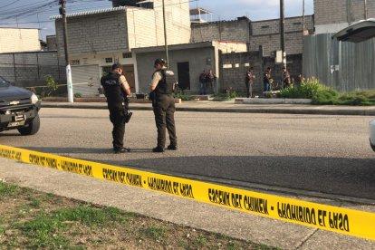 La policía investiga un nuevo hecho de sangre en Guayaquil.