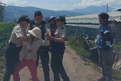 La mujer sospechosa de maltrato a un menor de edad fue detenida en el norte de Ambato.
