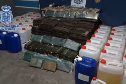 La Policía española incautó el 13 de diciembre de 2022 65 kilos de cocaína.