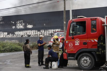 El incendio en Durán está en un 90% controlado.