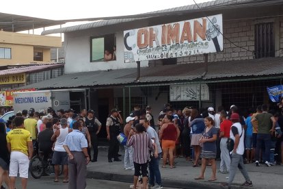 Los dos hombres fueron asesinados en un talles mecánico