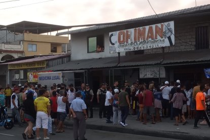 Un caso ocurrió en la avenida 25 de Julio, en dónde dos personas fueron asesinadas.