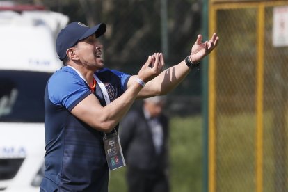 El entrenador de Ecuador Jimmy Bran no se ve fuera del Mundial de Indonesia.