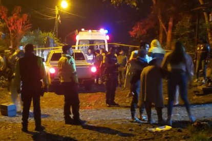 El hecho se registró dentro de los inmuebles donde estaban las víctimas. Al parecer, el objetivo era únicamente la madre.