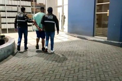 El sospechoso fue detenido en una casa que agentes policiales allanaron el pasado viernes en el cantón Milagro, en la provincia del Guayas.
