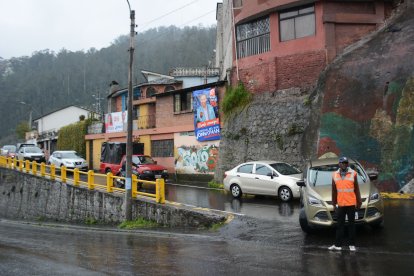 Darwin se asegura de que el paso para ambos sentidos sea ordenado.