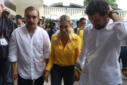 Susana González lleva la delantera para la Prefectura del Guayas.