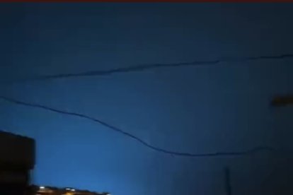 Momentos previos al terremoto en Turquía, el cielo se tiñó de extrañas luces.