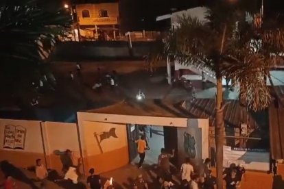 Los desmanes se suscitaron tres horas después de terminadas las elecciones.