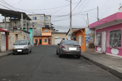 El padre de una de las víctimas intentó socorrer a su hijo, lo subió a su auto, pero terminó estrellado, a dos cuadras.