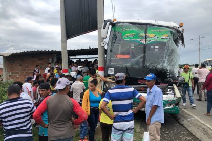 La colisión dejó varios vehículos involucrados en dos accidentes distintos.