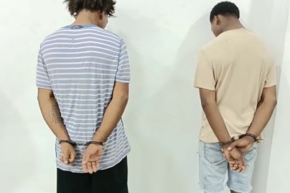 Dos de los cinco capturados se encontraban por la Isla Trinitaria, en el sur del Puerto Principal.