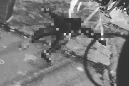 El hecho de sangre se registró en el barrio Santa Rosa, en la Av. Roberto Luis Cervantes, muy cerca del barrio La Ziate.