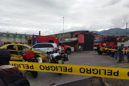 Las unidades investigativas intentan determinar responsabilidades tras el siniestro.