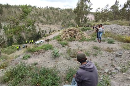 El cadáver de joven universitario apareció con signos de violencia, en un camino de tercer orden en el cantón Guano.