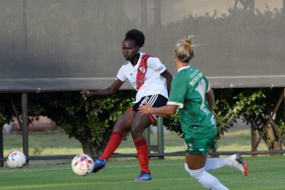 Tamara Angulo, de la Trinitaria al River Plate