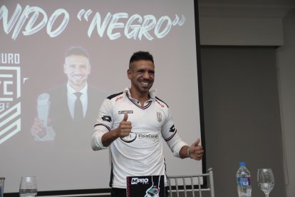 Víctor Figueroa seguirá en el fútbol ecuatoriano, pero esta vez con la misión de conseguir el ascenso a la Serie A con el Cuniburo.