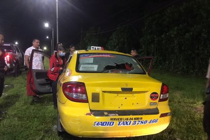El taxista murió de camino al hospital.