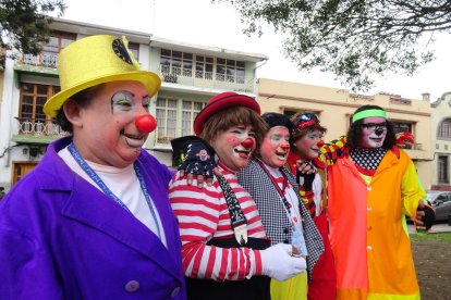 Es el primero que se desarrolla en la capital del Azuay. Se elegirán también a las Miss y Reina Payasa en comunión con desfiles callejeros.