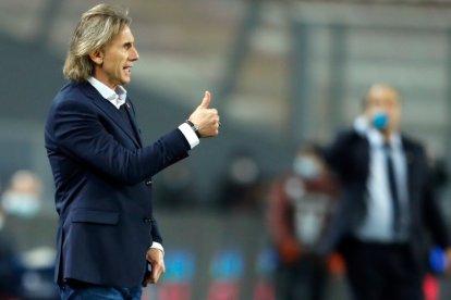 El argentino Ricardo Gareca se promociona con fuerza para asumir el banquillo de la Tri. Afirmó que tiene a Ecuador como prioridad.