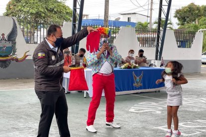 Freddi David Bonilla Ferrín, el Mago Bonilla, como lo llamaban, tenía una activa cercanía con los niños de diferentes barrios.