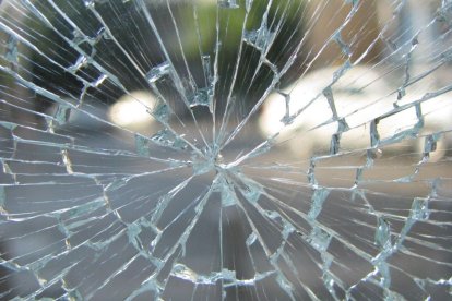 Este percance vial habría dejado al menos 5 personas heridas.