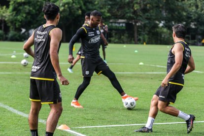 Darío Aimar llega a Aucas, tras militar en Barcelona durante siete temporadas.