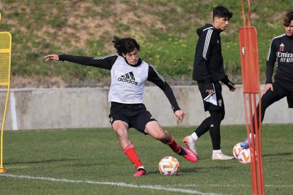 El delantero ecuatoriano Marcos Zambrano milita actualmente en el Benfica de Portugal y podría ser llamado para el Mundial sub-20.