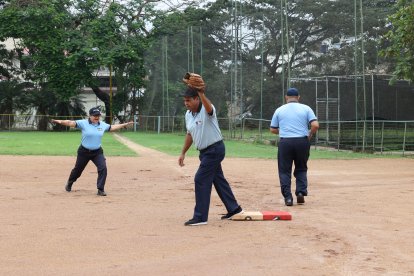 Los partidos de sóftbol mínimo tienen una duración de 2 horas.
