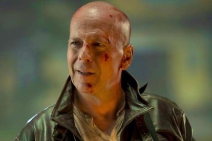 Bruce Willis padece una enfermedad que causa alteraciones en el pensamiento y la conducta.