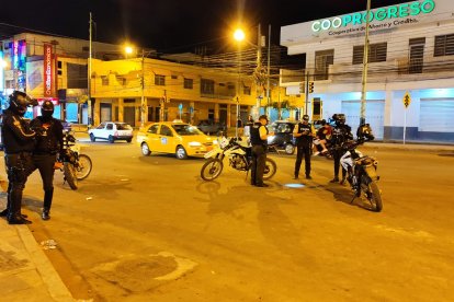 En la zona céntrica del cantón La Libertad balearon a Ález López.