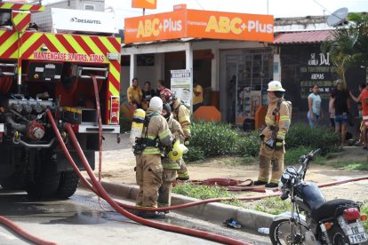 Los bomberos controlaron rápidamente las llamas. No hubo heridos ni víctimas mortales.