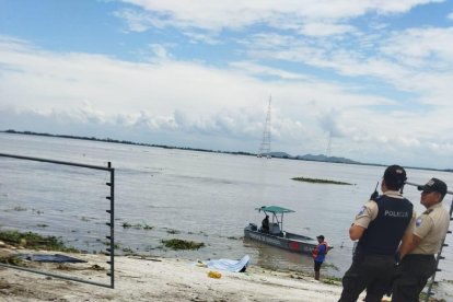 El cadáver fue hallado cerca de una camaronera.