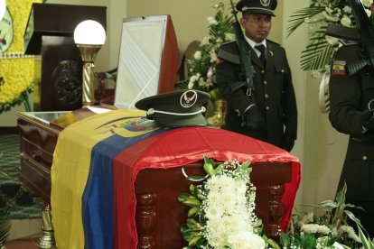 Los restos de los dos hermanos fueron velados en un salón del Grupo de Operaciones Especiales (GOE).