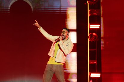 Cantó sus  grandes hits, fueron 31 canciones que interpretó durante la noche.