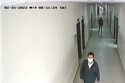 La última vez que lo vieron pidió permiso a la Universidad Central, su sitio de trabajo, para realizar un trámite bancario, pero jamás llegó al lugar.