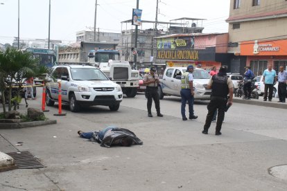 En la Entrada de la 8 ocurrió uno de los crímenes. La víctima no tenía antecedentes penales y se investigan las posibles causas del asesinato.
